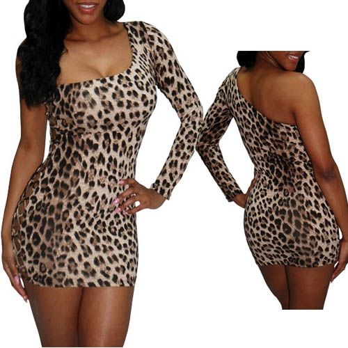 Vestido de Oncinha com 1 Manga Longa
